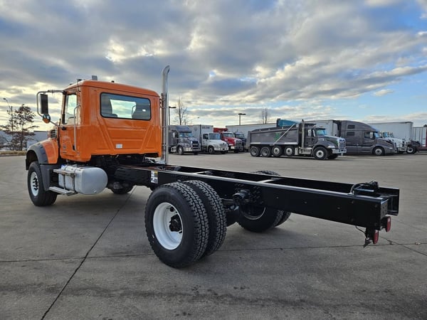 Slide images of 2025 MACK GR42F