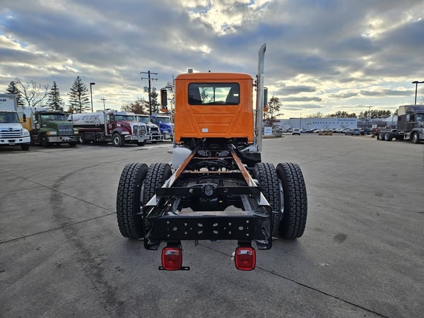 Slide images of 2025 MACK GR42F