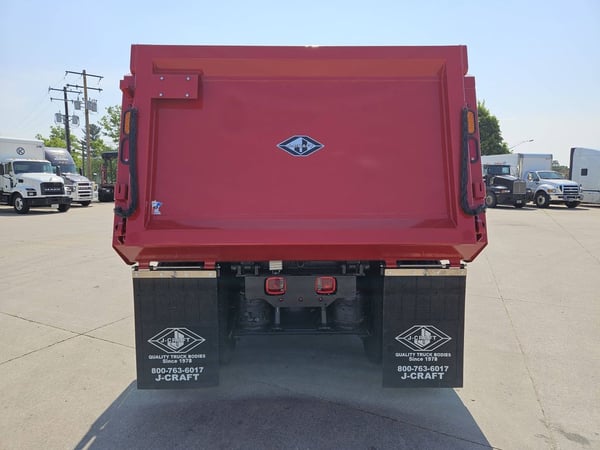 Slide images of 2026 MACK GR104B