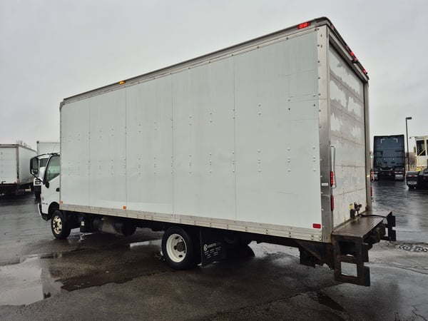 Slide images of 2019 HINO 155
