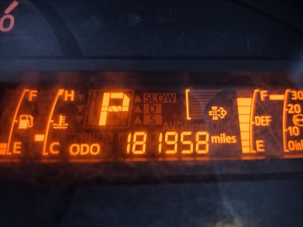 Slide images of 2019 HINO 155