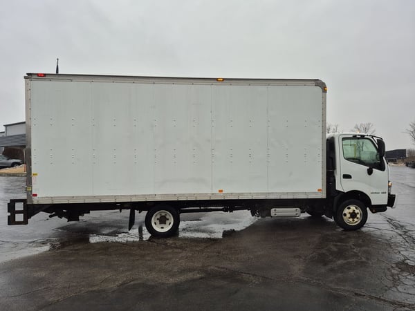 Slide images of 2019 HINO 155