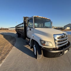 Slide images of 2014 HINO 268A