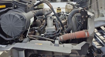 Slide images of 2017 HINO 268