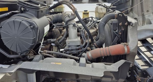 Slide images of 2017 HINO 268