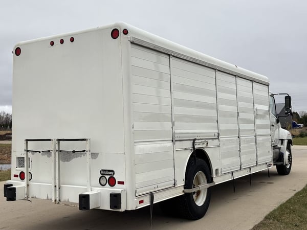 Slide images of 2017 HINO 268