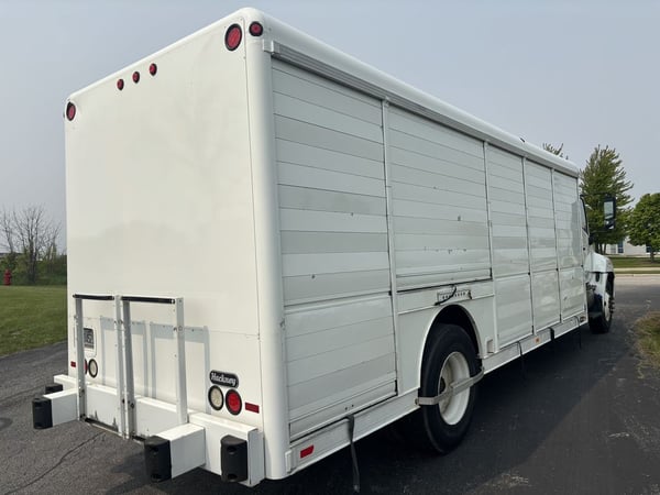 Slide images of 2017 HINO 268