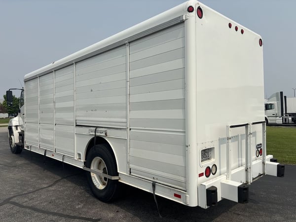 Slide images of 2017 HINO 268