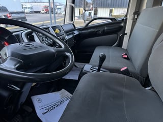 Slide images of 2017 HINO 338