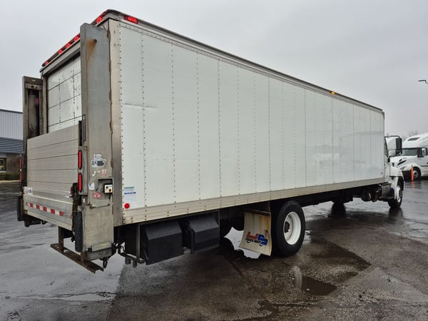 Slide images of 2019 HINO 338