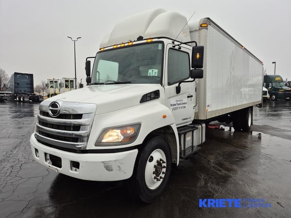 Slide images of 2019 HINO 338