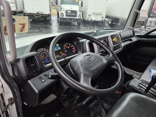 Slide images of 2019 HINO 338