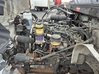 Slide images of 2019 HINO 338