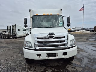 Slide images of 2019 HINO 338