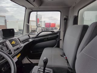 Slide images of 2019 HINO 338