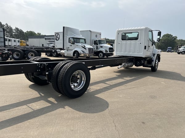 Slide images of 2025 HINO L6-25