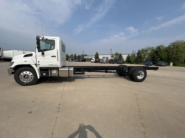 Slide images of 2025 HINO L6-25