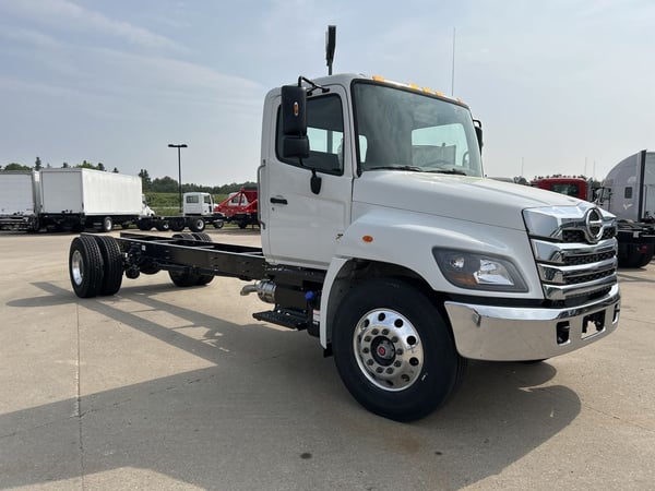Slide images of 2025 HINO L6-25