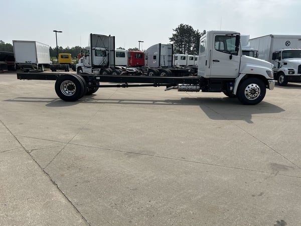 Slide images of 2025 HINO L6-25