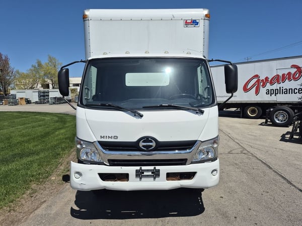 Slide images of 2018 HINO 195