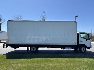 Slide images of 2018 HINO 195