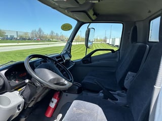 Slide images of 2018 HINO 195