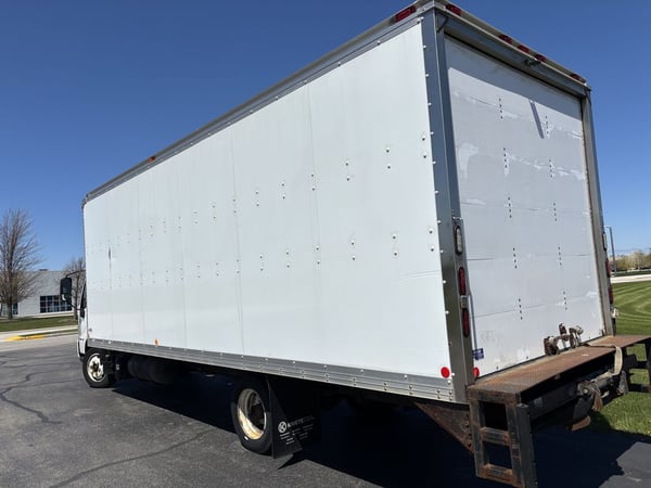 Slide images of 2018 HINO 195