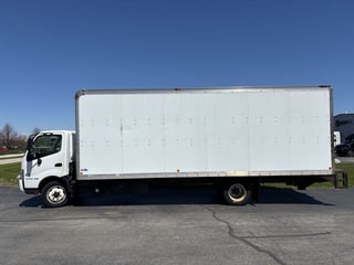Slide images of 2018 HINO 195