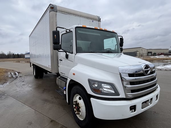 Slide images of 2020 HINO 268A