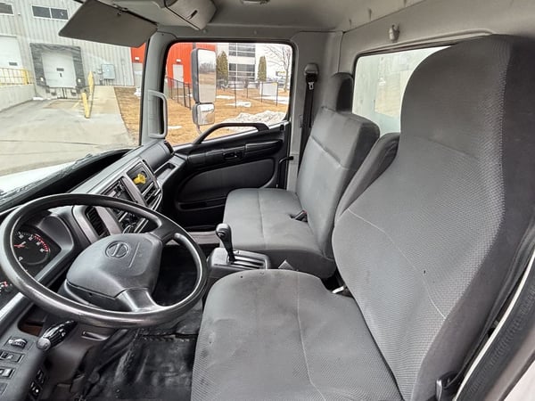 Slide images of 2020 HINO 268A