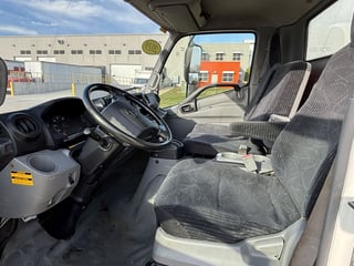 Slide images of 2019 HINO 195