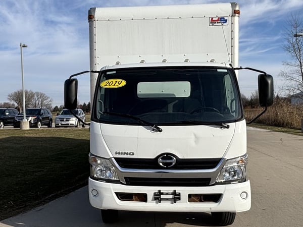 Slide images of 2019 HINO 195