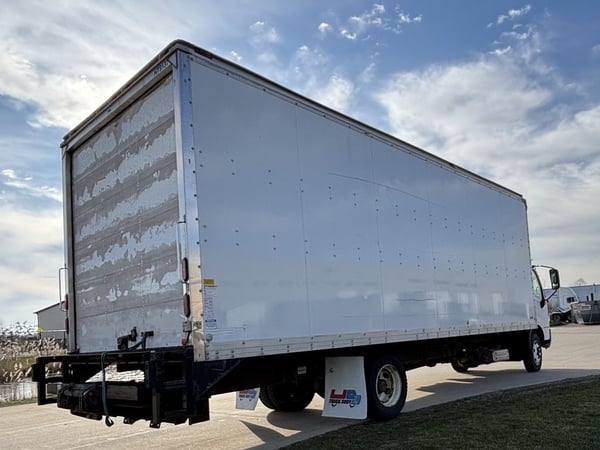 Slide images of 2019 HINO 195