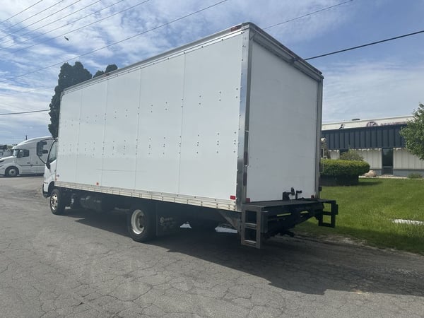 Slide images of 2019 HINO 155