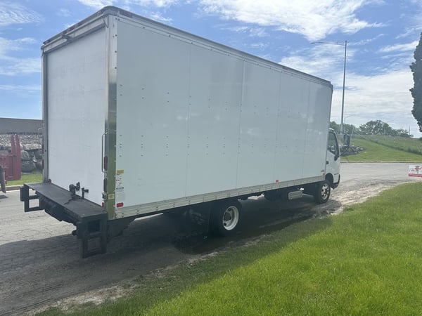 Slide images of 2019 HINO 155