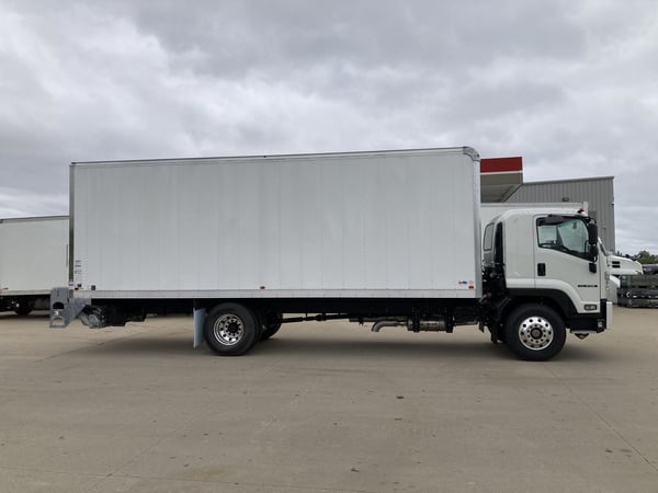 Slide images of 2025 ISUZU FTR