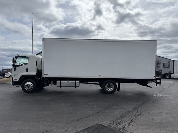 Slide images of 2025 ISUZU FTR