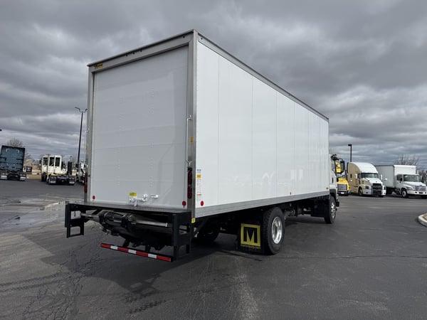 Slide images of 2025 ISUZU FTR