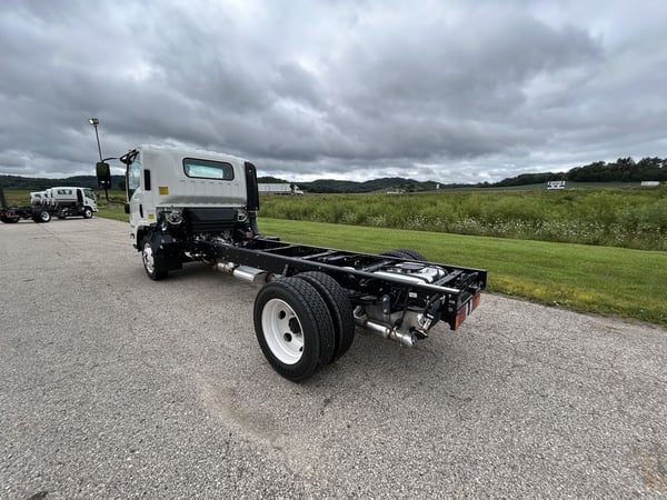 Slide images of 2024 ISUZU NPR-HD GAS