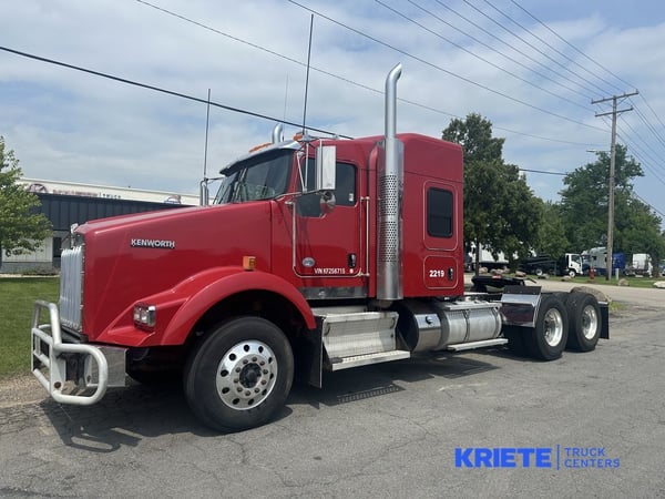 Slide images of 2019 KENWORTH T800