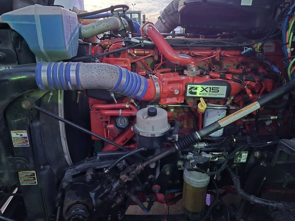 Slide images of 2020 KENWORTH T680