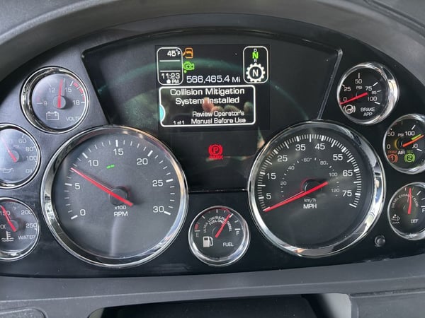 Slide images of 2020 KENWORTH T680