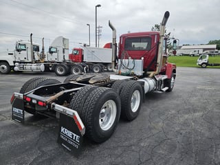 Slide images of 2018 MACK CHU613