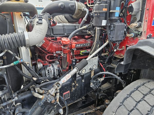 Slide images of 2020 MACK GRANITE