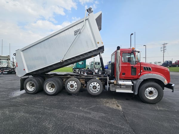 Slide images of 2020 MACK GRANITE