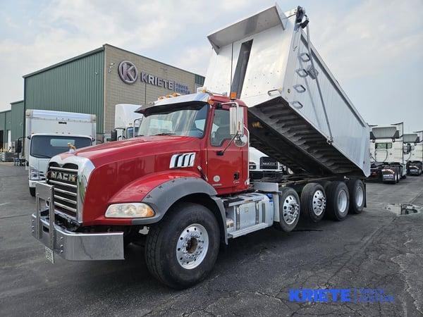 Slide images of 2020 MACK GRANITE