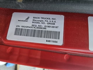 Slide images of 2020 MACK GRANITE