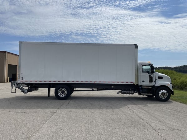 Slide images of 2025 MACK MD642