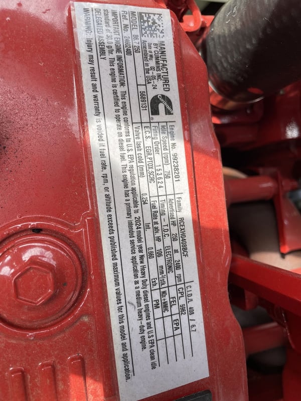 Slide images of 2025 MACK MD642