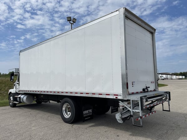 Slide images of 2025 MACK MD642